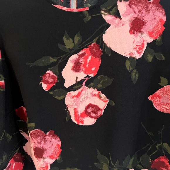 Aritzia Wilfred Black and Pink Floral Flutter Sleeve Blouse - Picture 3 of 8